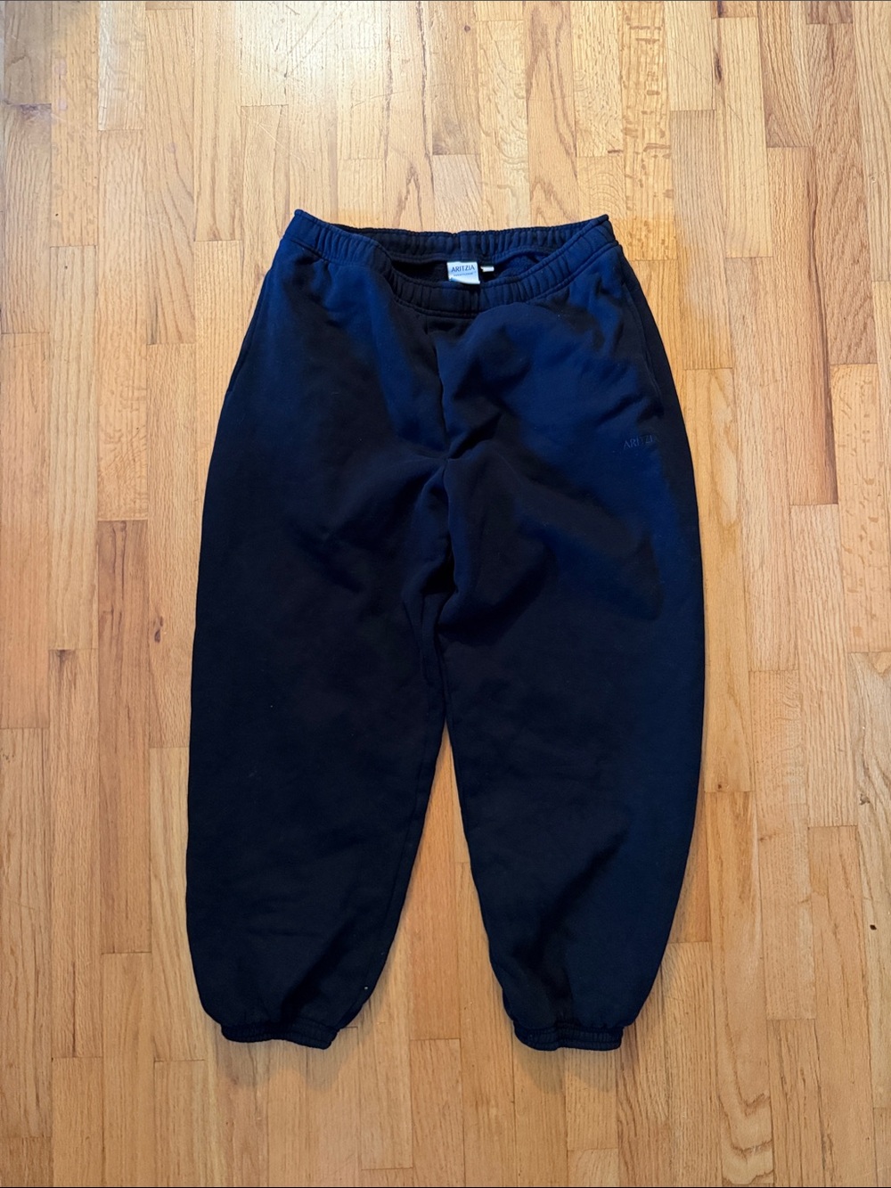 Aritzia mega fleece joggers